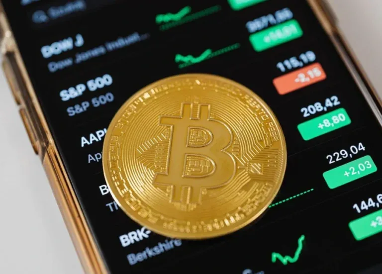 كيفية اختيار منصة تداول عملات رقمية مناسبة
