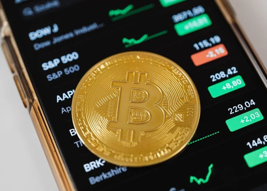 كيفية اختيار منصة تداول عملات رقمية مناسبة